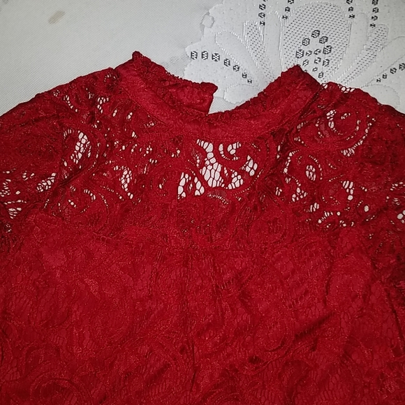 Top - Picture 2 of 4